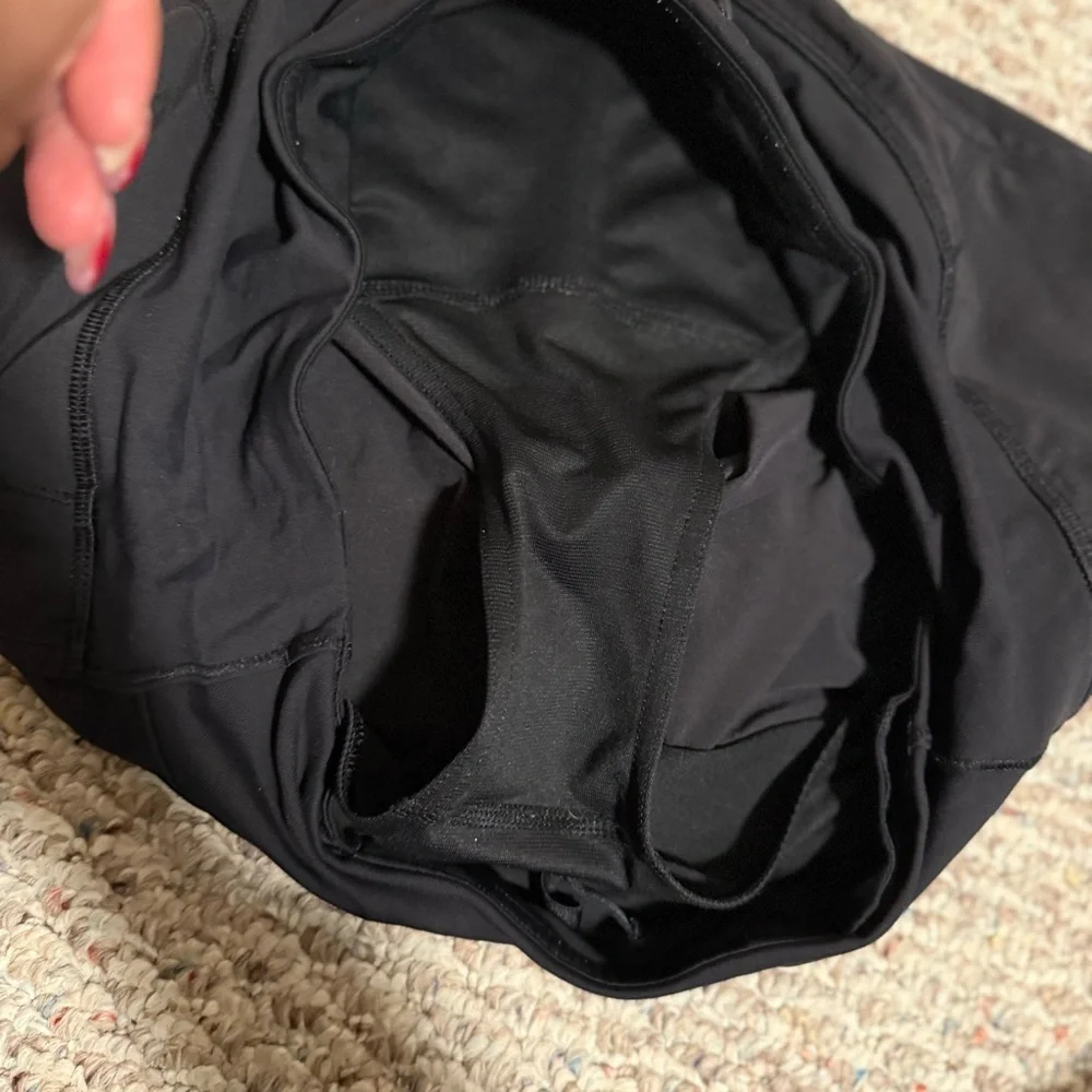 Lululemon Run Times Short *4-way Stretch Black- Size 6